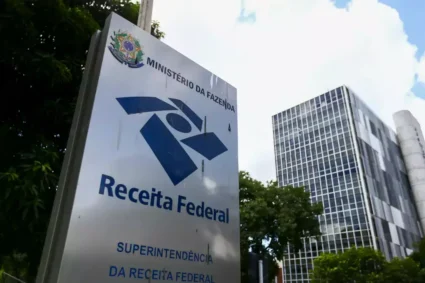 Receita Federal Desmente Boato Sobre Imposto para Transferências Acima de R$ 5 Mil via Pix