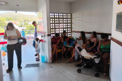 Vacinação nas Escolas: Alunos da Zona Urbana e Rural Recebem Doses Sem Precisar Sair da Sala de Aula!
