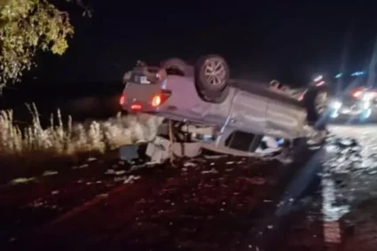 Tragédia na Estrada: Colisão Violenta Entre Hilux e Corolla Deixa 4 Feridos em MS