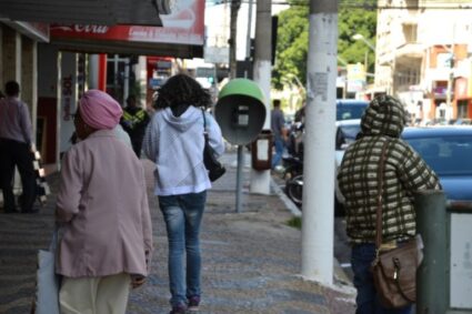 Frente Fria Traz Mínima de 8°C no Domingo em Corumbá Mesmo com Sol no Fim de Semana