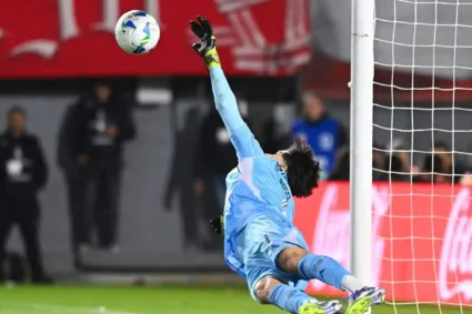 Flamengo elimina o Estudiantes nos pênaltis e avança à semifinal da Libertadores
