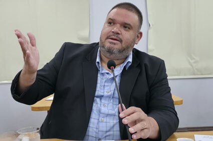 Vereador Jovan Propõe Fiscalização Rigorosa de Terrenos Abandonados e Cobra Melhoria na Iluminação Pública em Corumbá