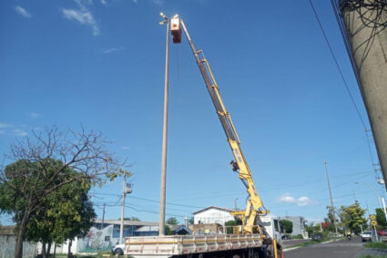 TCE-MS barra contrato milionário de iluminação pública em Corumbá após apontar irregularidades