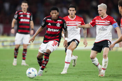 Bastidores – Flamengo consegue anulação da expulsão de Gonzalo Plata