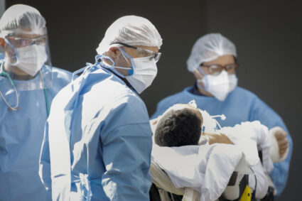 Surto de vírus extremamente letal na Índia coloca mundo em alerta; quase 80% dos infectados morrem!