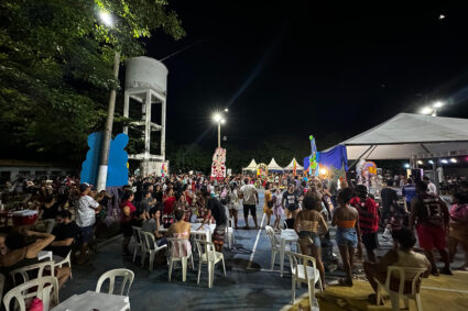 Folia nos Bairros leva clima de Carnaval a Corumbá e estreia neste sábado na praça do Guatós