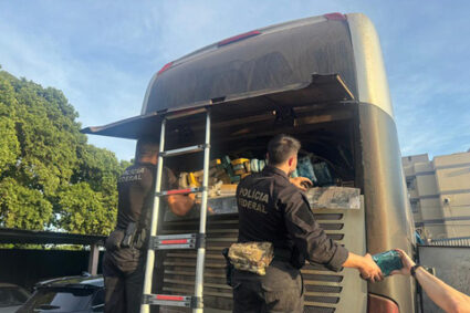 Operação da PF desmantela esquema na rota Corumbá–Campo Grande e apreende 745 kg de cocaína em ônibus clandestino