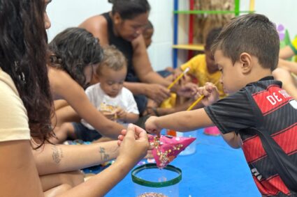 SCFV realiza ação de Carnaval voltada ao fortalecimento dos vínculos familiares e à proteção da infância