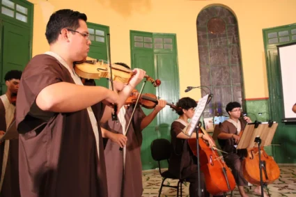 Orquestra de Câmara do Pantanal leva música da fronteira ao exterior e estreia em festival histórico na Bolívia