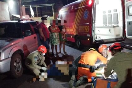Homem é atacado a pauladas, sofre suspeita de fratura e é socorrido pelos bombeiros em Corumbá