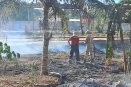 Incêndio em Corumbá assusta moradores e mobiliza Bombeiros perto da Estação Ferroviária
