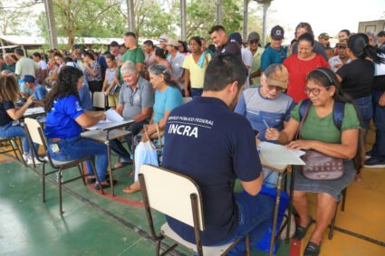 148 famílias do Assentamento Taquaral recebem títulos de terra após décadas de espera e conquistam segurança para produzir