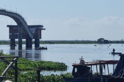 Falta d’água em Corumbá: baceiro continua bloqueando captação e Marinha entra na operação nesta sexta