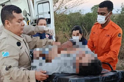 Capotamento no Pantanal de Corumbá deixa dois feridos na Nhecolândia após caminhonete perder o controle em trecho de areia